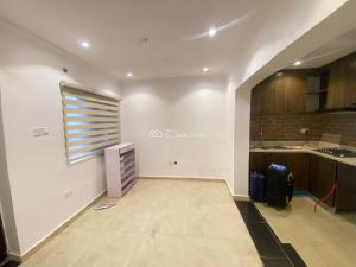 1 bedroom mini flat (room and parlour) for rent