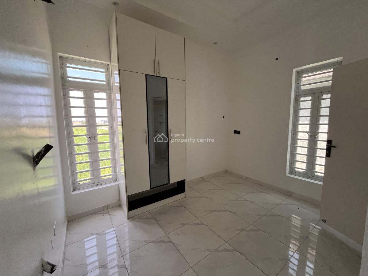 3 bedroom semi-detached duplex for sale