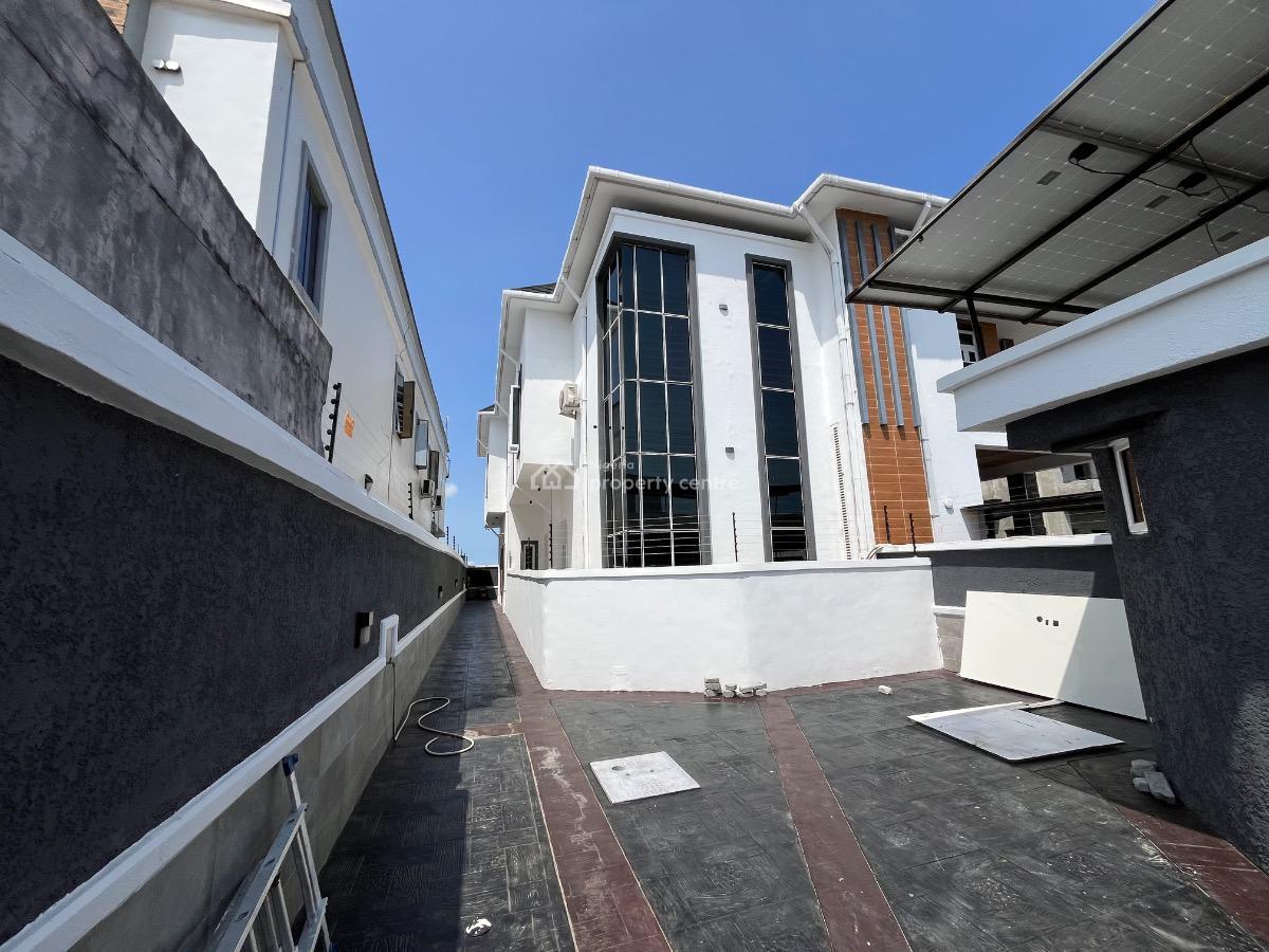 3 bedroom semi-detached duplex for sale