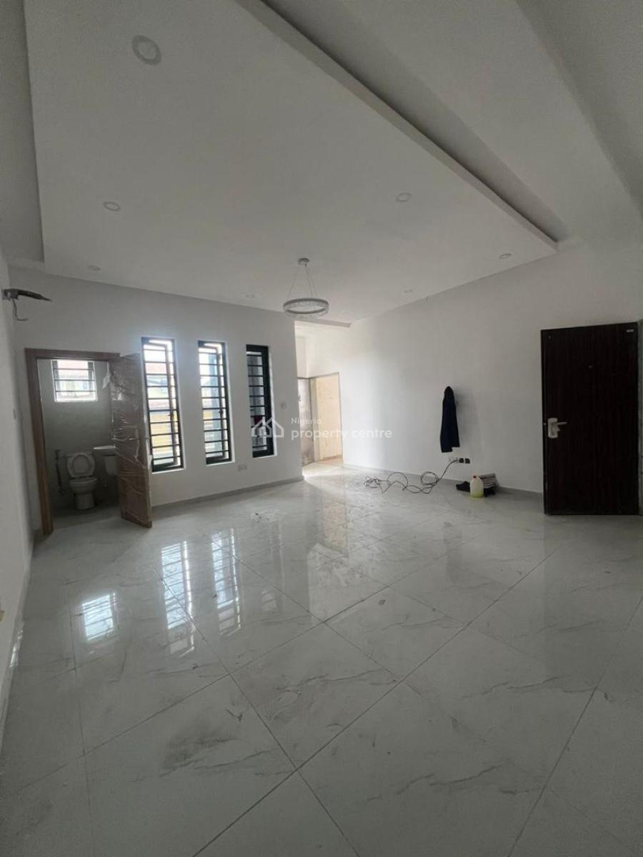3 bedroom flat / apartment for sale