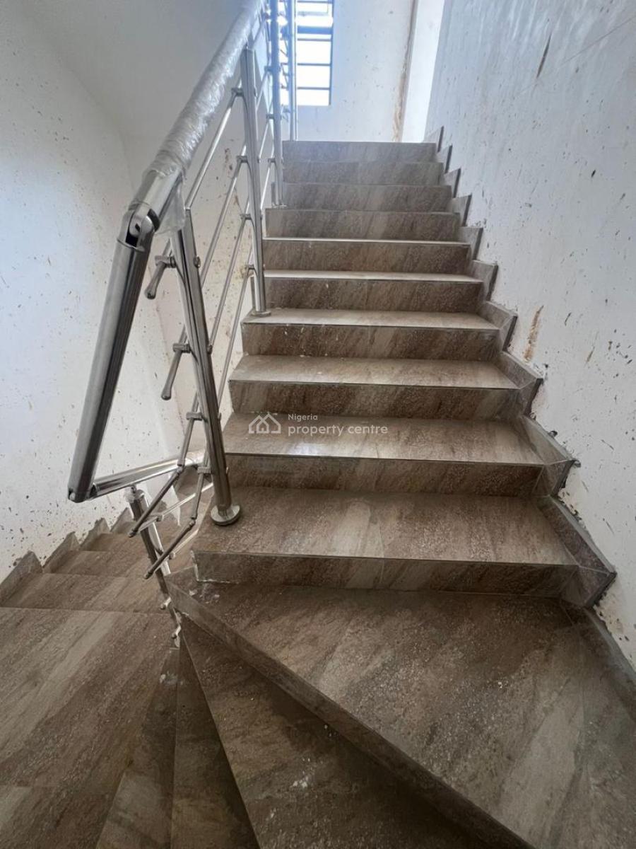 3 bedroom flat / apartment for sale