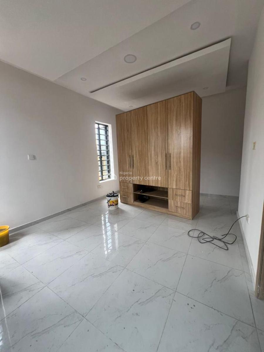 3 bedroom flat / apartment for sale
