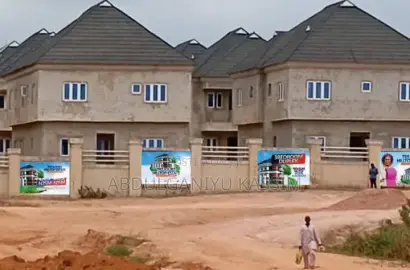 3bdrm Block Of Flats In Treasure Homes, Ijesha For Sale