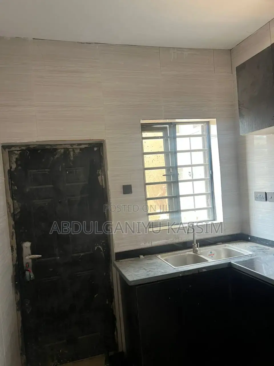 3bdrm Block Of Flats In Treasure Homes, Ijesha For Sale