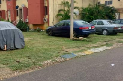 GARIKI 3 BEDROOM FLAT FOR SALE