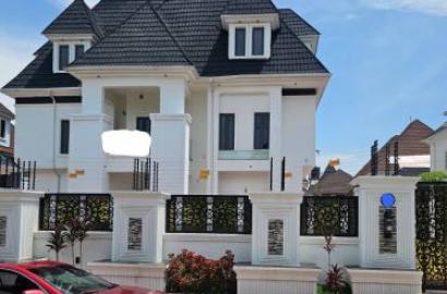 7 bedroom detached duplex for sale