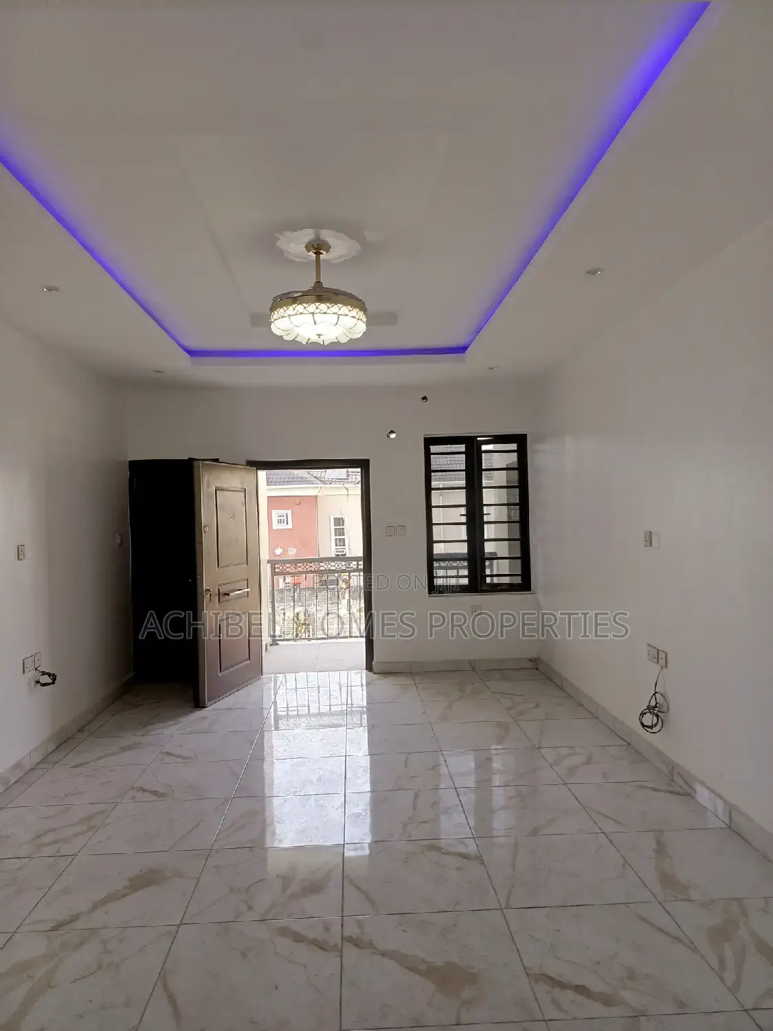 2bdrm Block of Flats in Close To Ikate, Lekki Phase 1 for sale