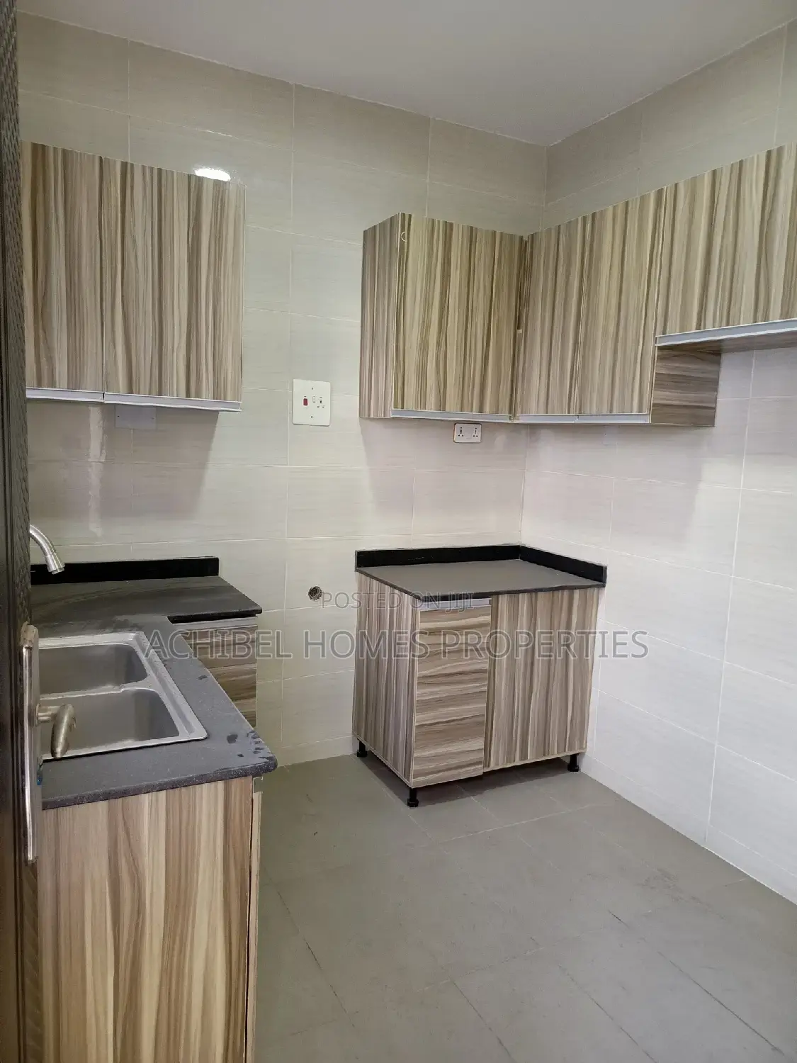 2bdrm Block of Flats in Close To Ikate, Lekki Phase 1 for sale