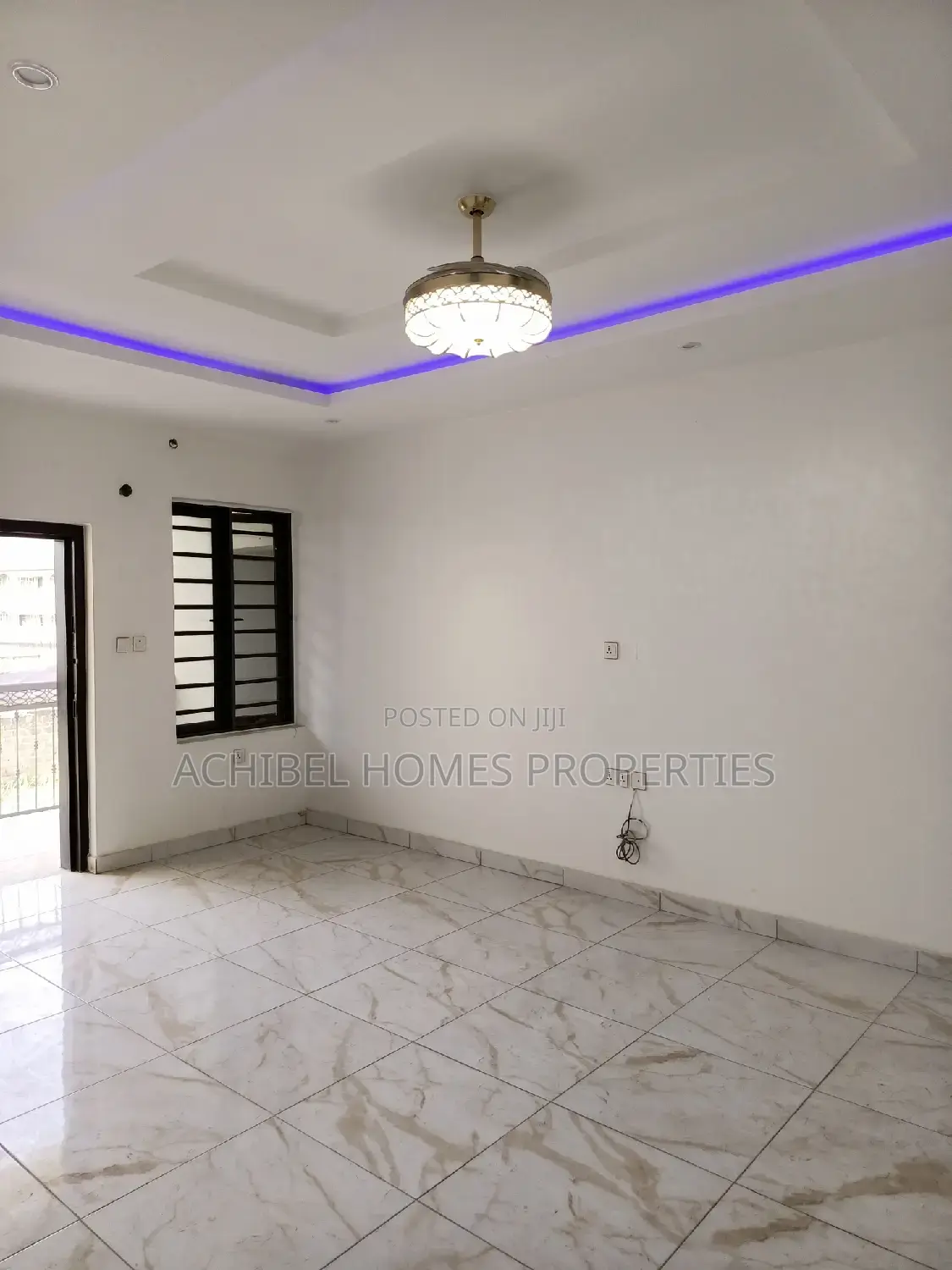 2bdrm Block of Flats in Close To Ikate, Lekki Phase 1 for sale