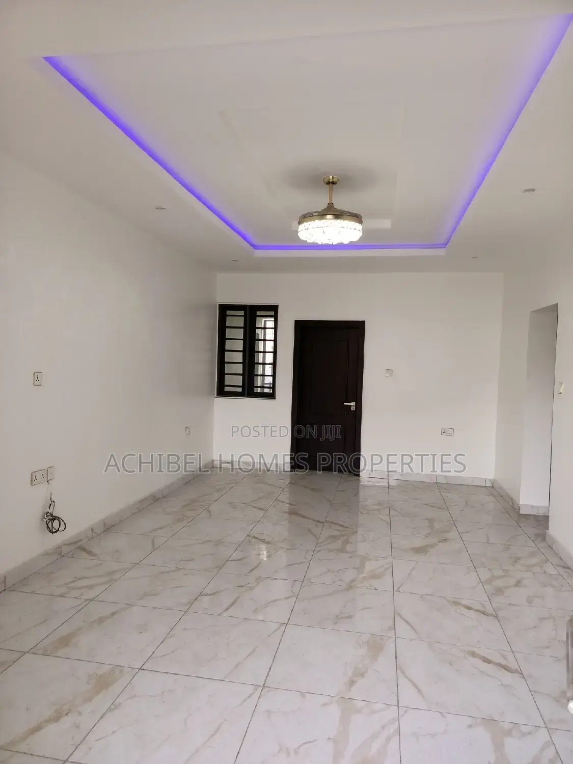 2bdrm Block of Flats in Close To Ikate, Lekki Phase 1 for sale