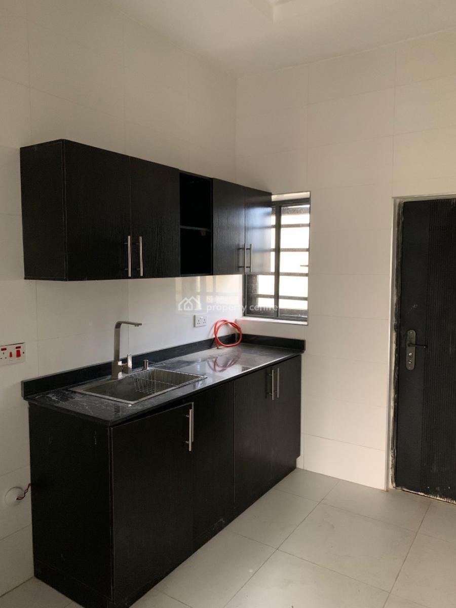 1 bedroom mini flat (room and parlour) for rent