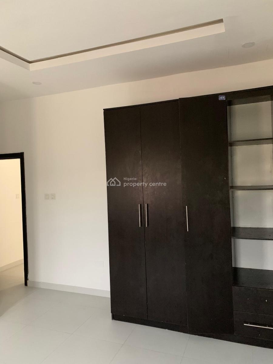 1 bedroom mini flat (room and parlour) for rent