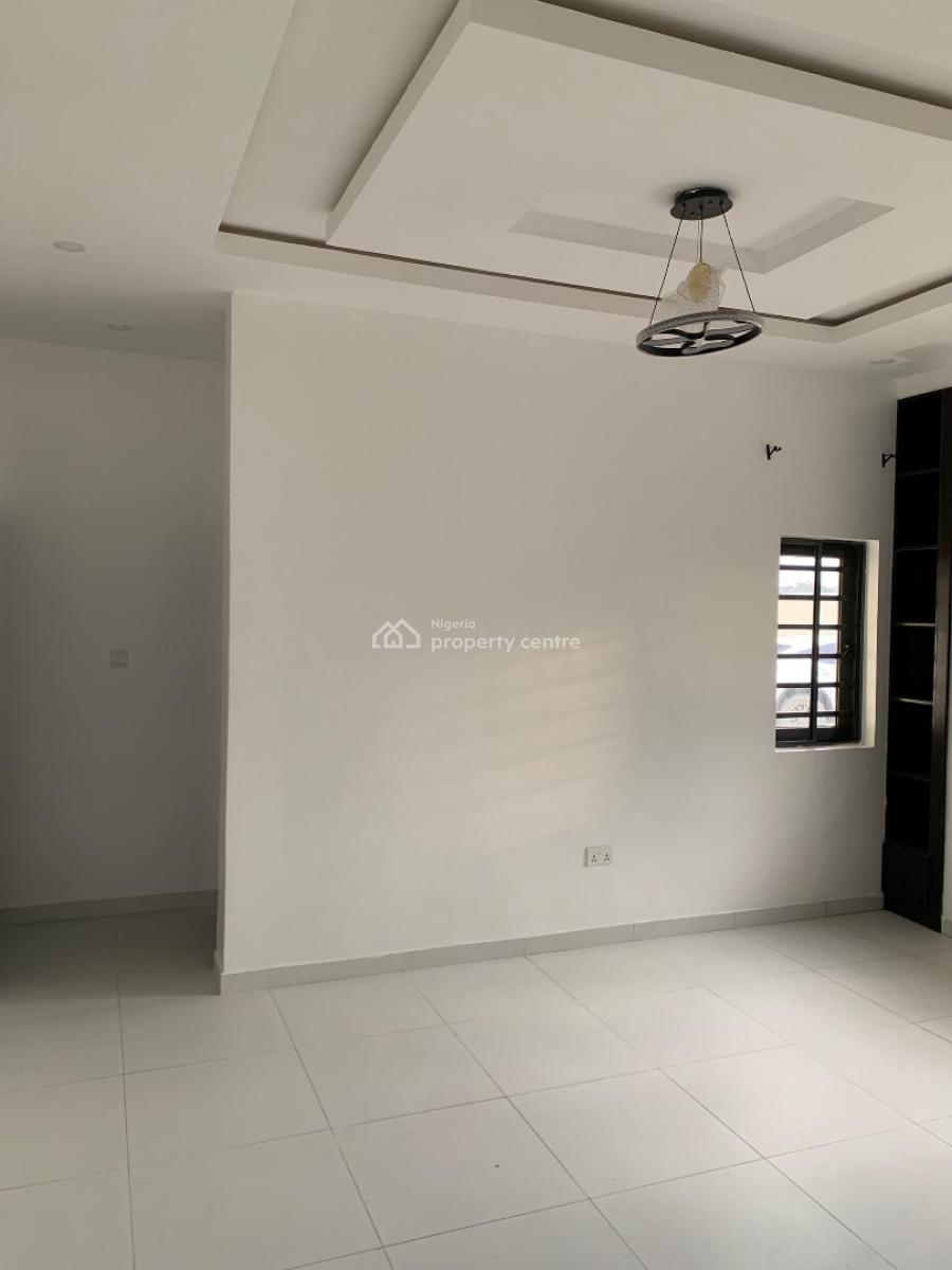 1 bedroom mini flat (room and parlour) for rent
