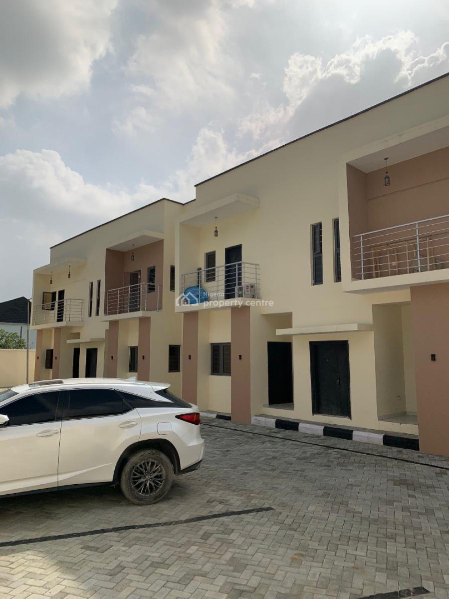1 bedroom mini flat (room and parlour) for rent