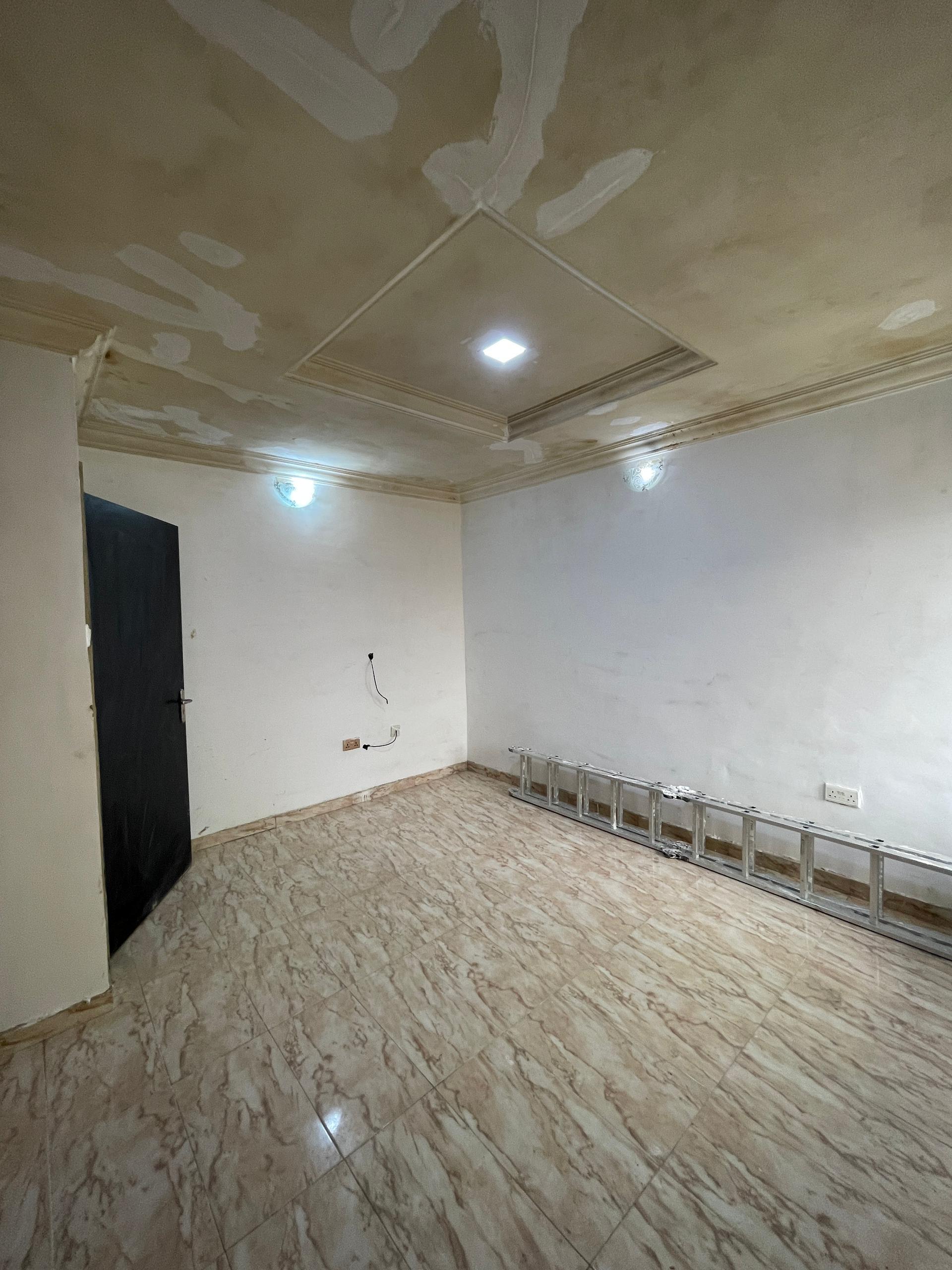 Spaciously Built 4 Bedroom Terrace Duplex with Bq    Location: Surulere.  Price: ₦150M