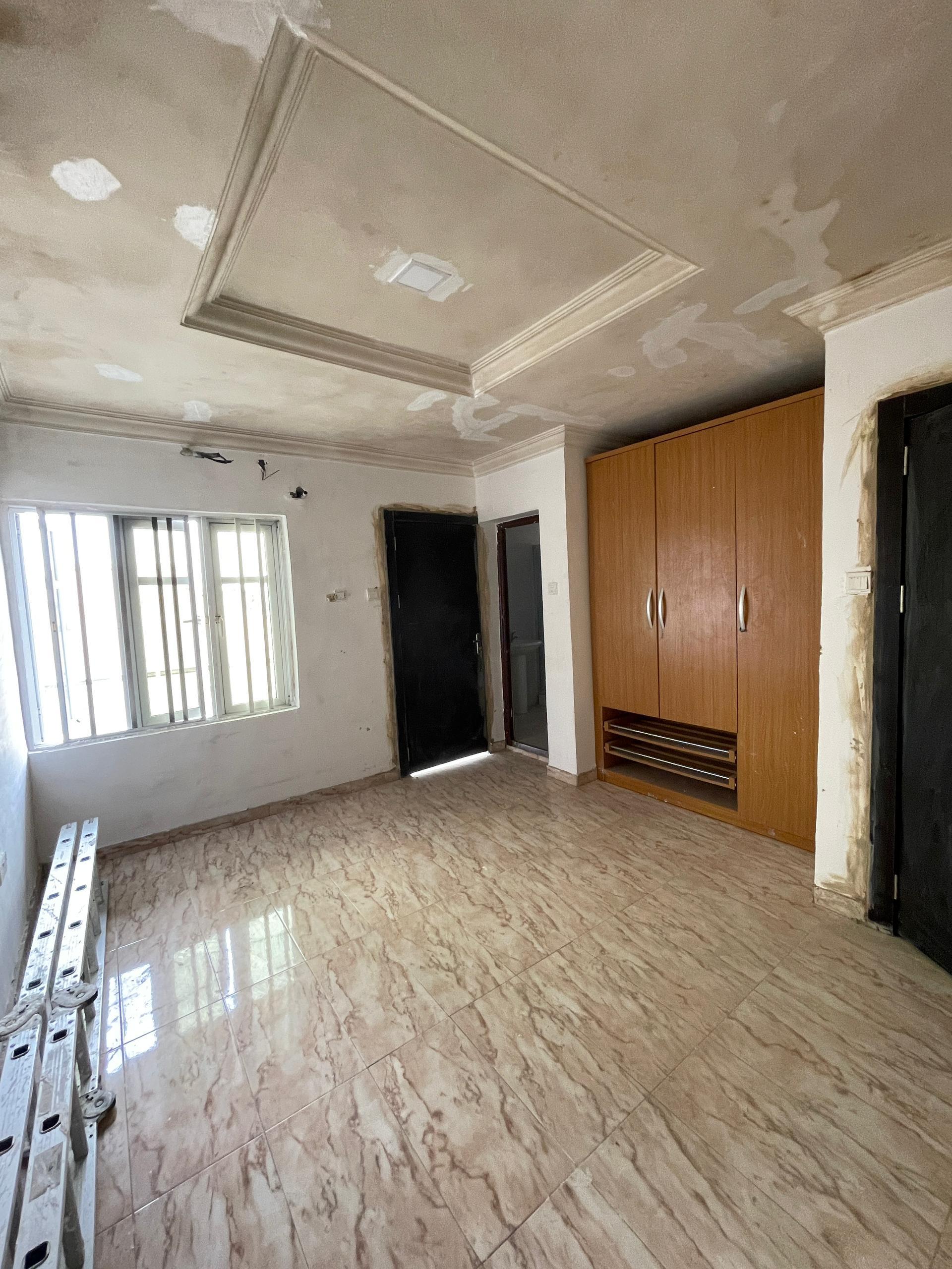 Spaciously Built 4 Bedroom Terrace Duplex with Bq    Location: Surulere.  Price: ₦150M