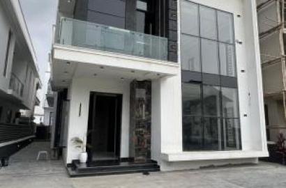 5 bedroom detached duplex for sale