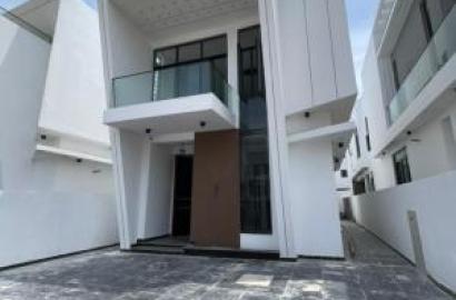 4 bedroom detached duplex for sale
