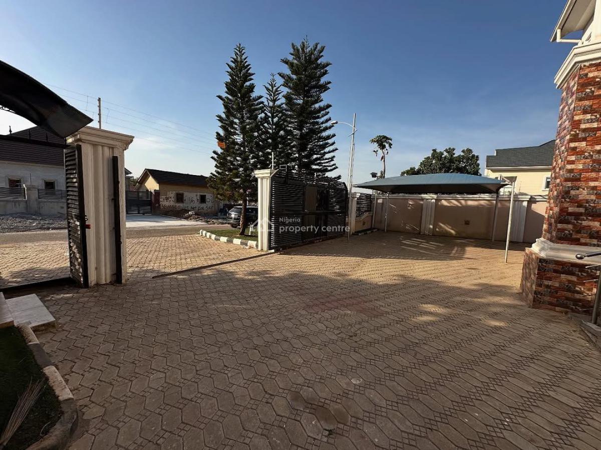 4 Bedroom Fully Detached Duplex + Boy's Quarters 2 Living Rooms Pop