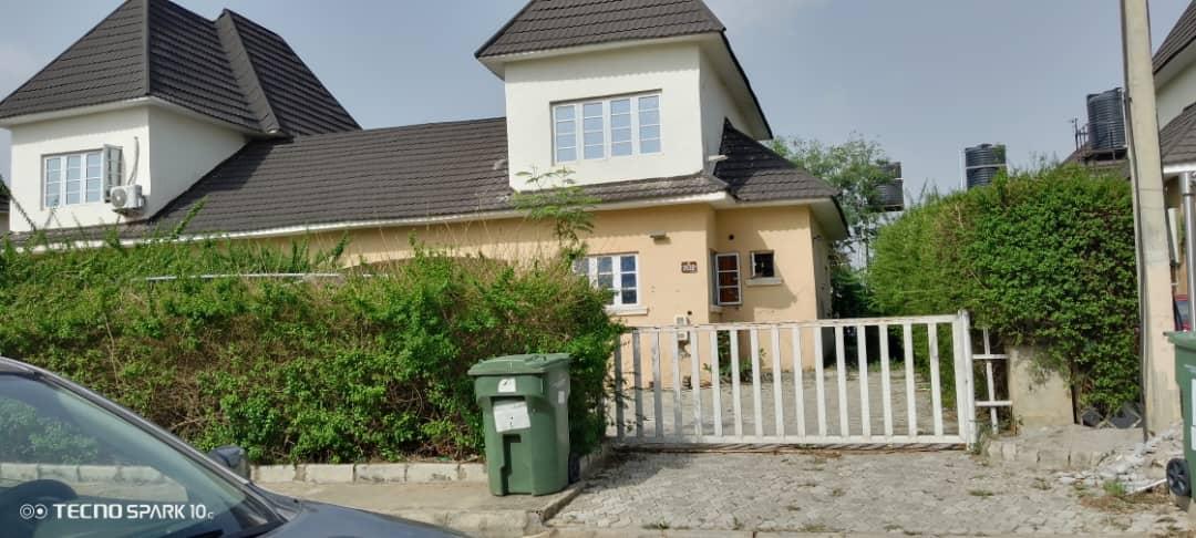 To Let  Standard 3 Bedroom Semi Detached Duplex No Bq@River Park Estate Along Airport Road Lugbe Abuja