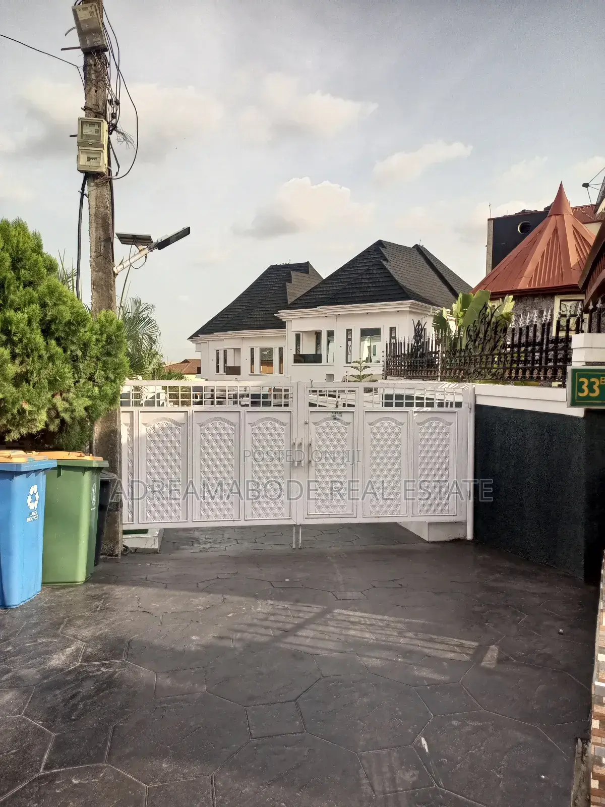 5bdrm Duplex in Omole Phase 1 for sale