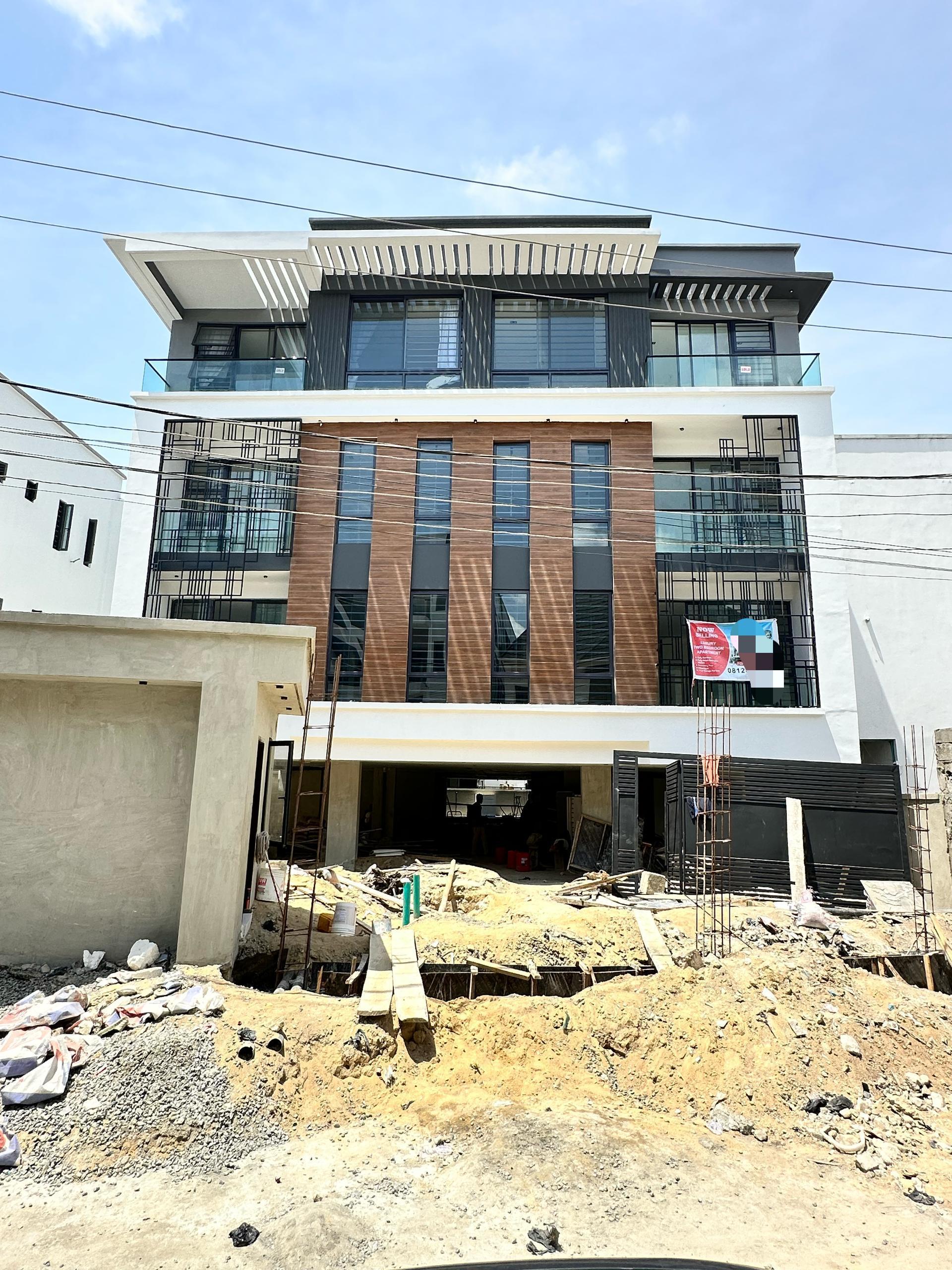 FOR SALE: WELL FINISHED 2 BEDROOM APARTMENT WITH SWIMMING POOL.