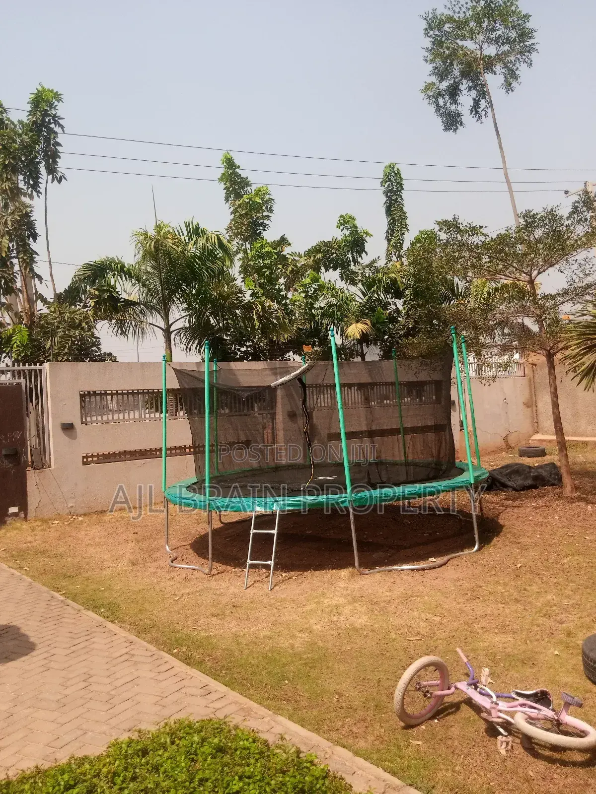 4bdrm Townhouse/Terrace in Katampe Beside Jahi for sale