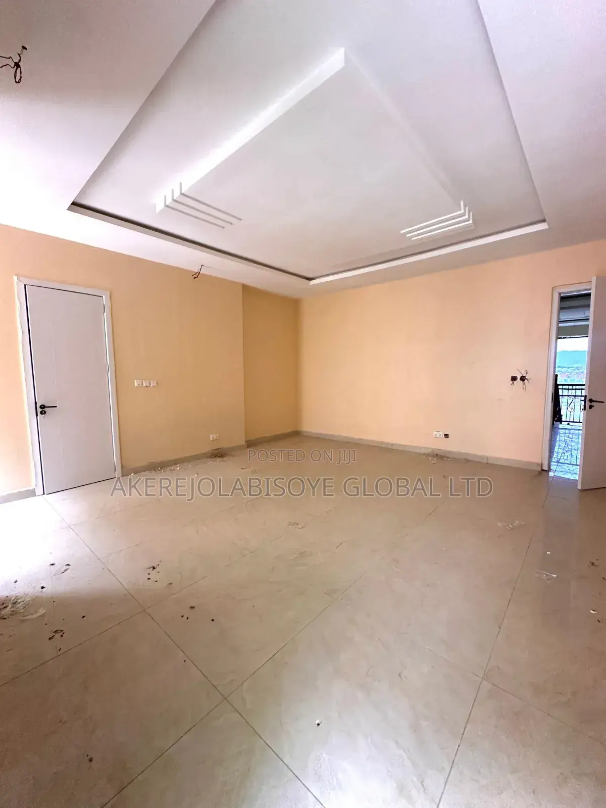 4bdrm Townhouse/Terrace in Lifecamp for sale