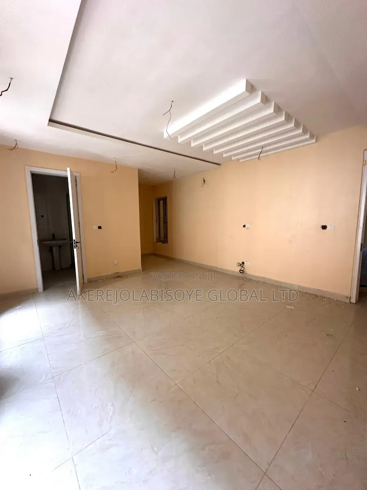 4bdrm Townhouse/Terrace in Lifecamp for sale