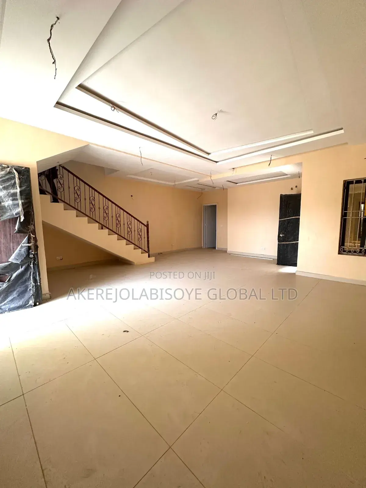 4bdrm Townhouse/Terrace in Lifecamp for sale