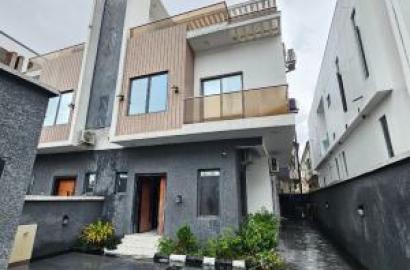 Luxury Spacious 5 Bedroom Fully Detached Duplex With Bq