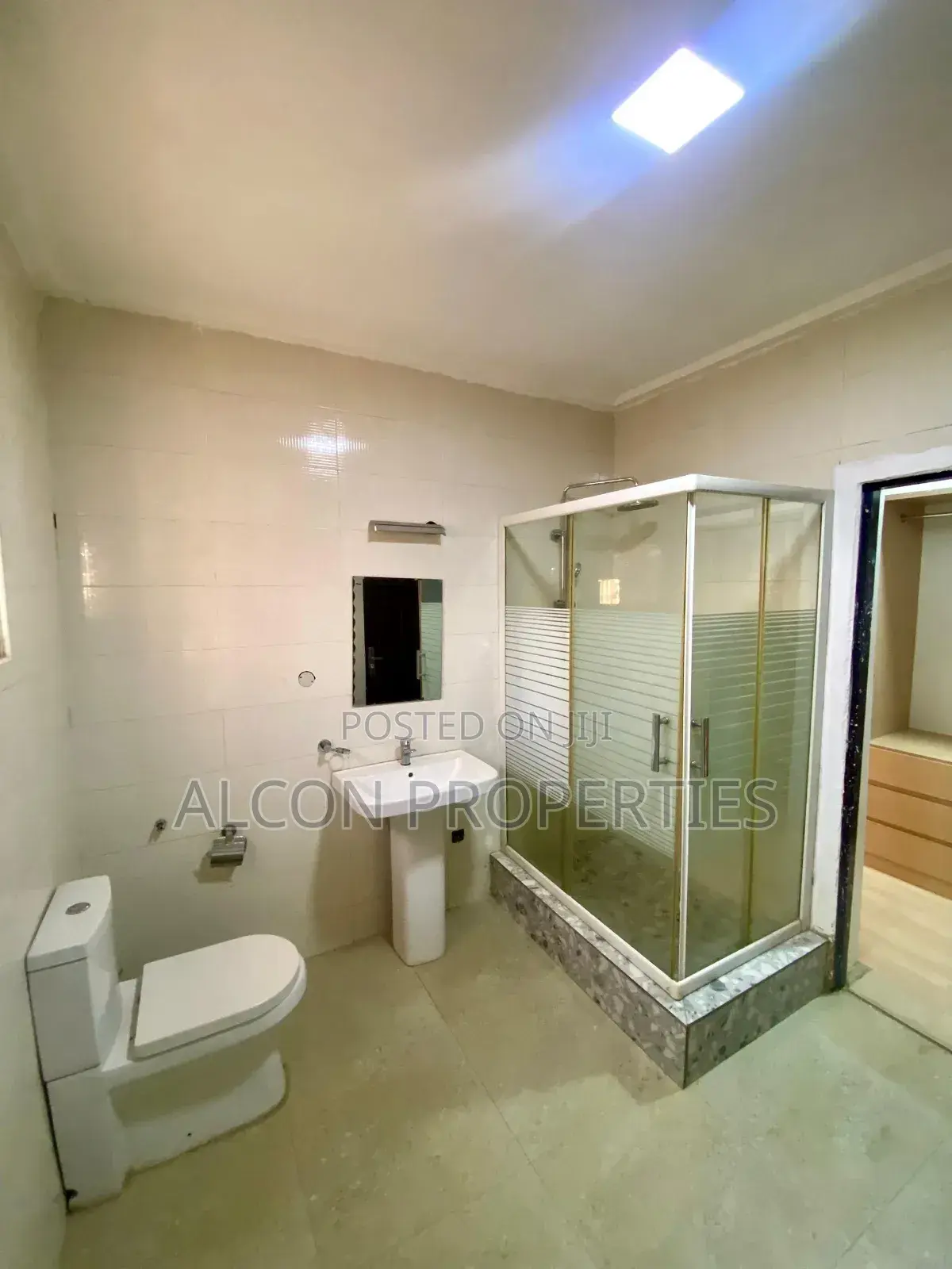 5bdrm Duplex in Katampe Extension for rent