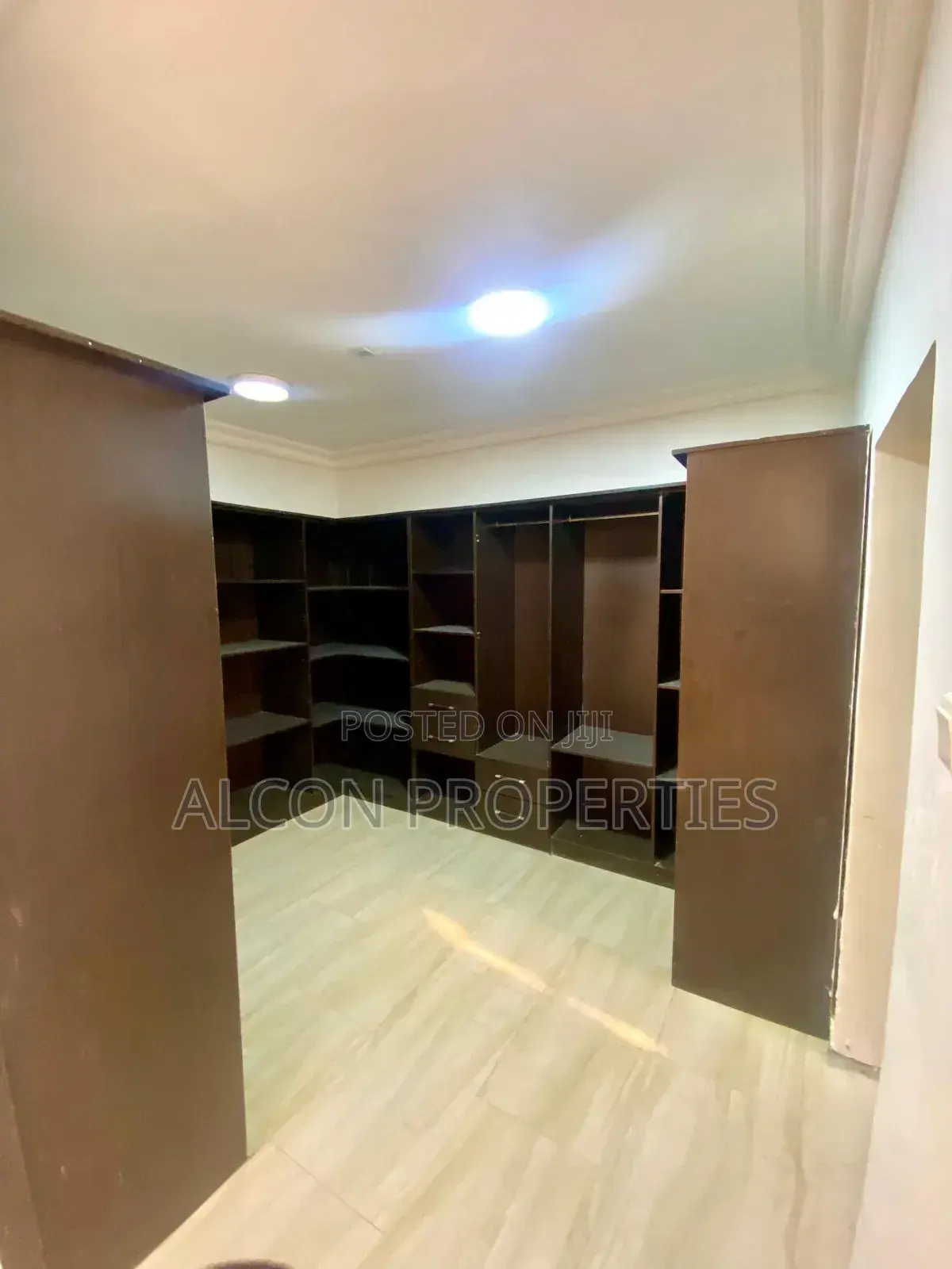5bdrm Duplex in Katampe Extension for rent