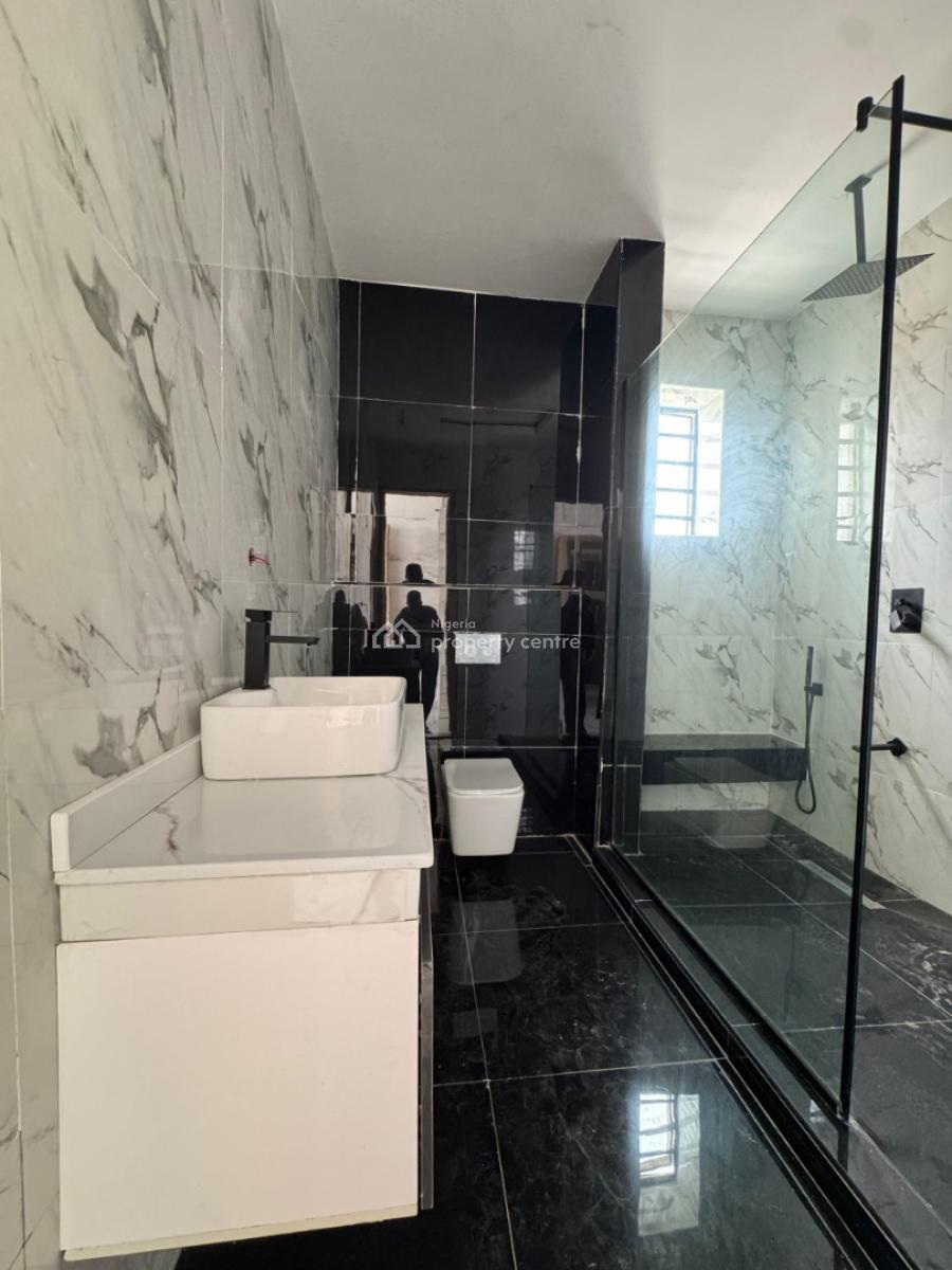 4 bedroom semi-detached duplex for sale