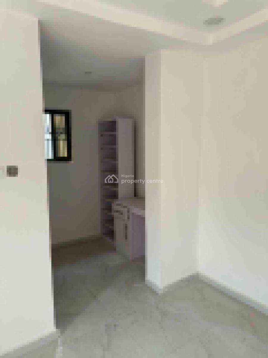 3 bedroom semi-detached duplex for sale