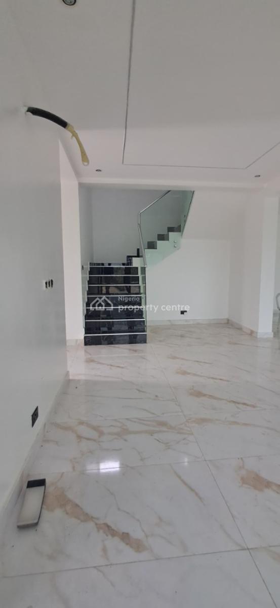 4 bedroom detached duplex for sale