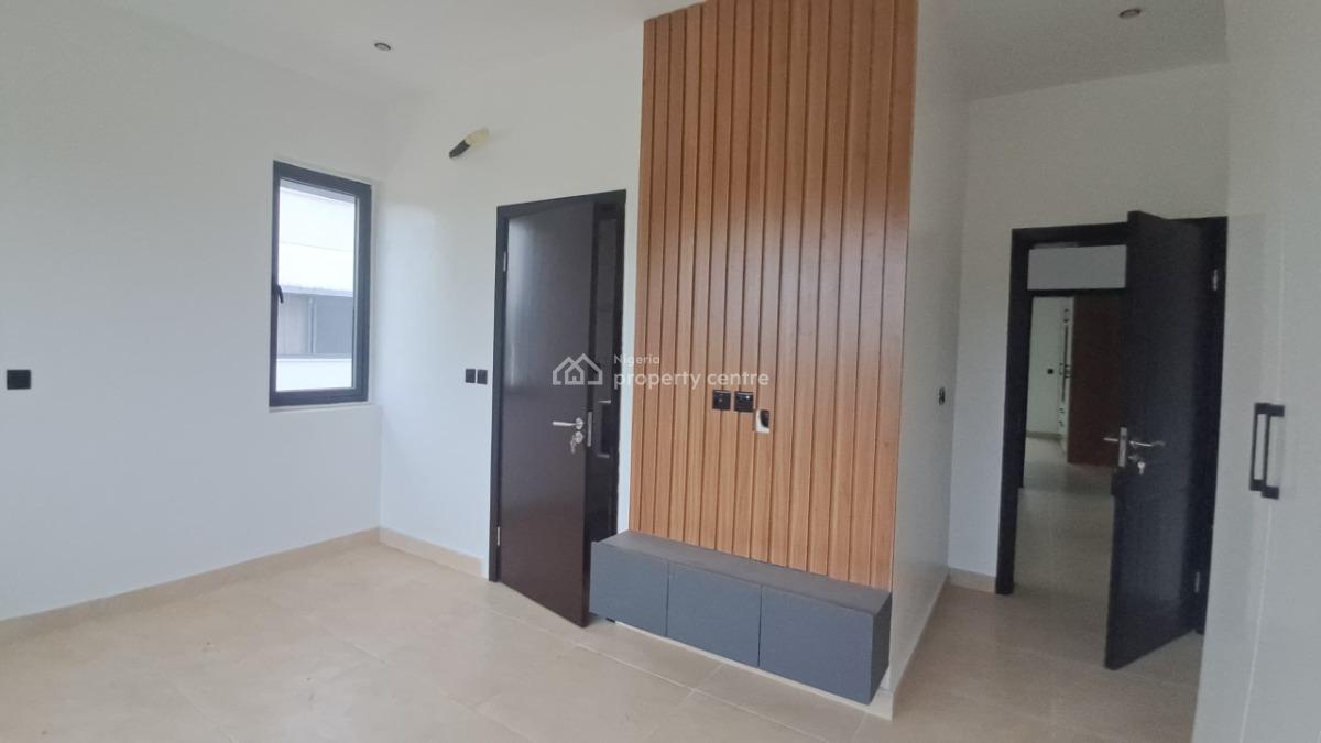 4 bedroom detached duplex for sale