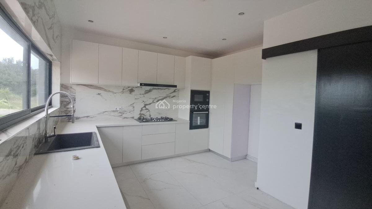 4 bedroom detached duplex for sale