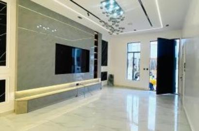 A Luxury Semi Detached Duplex With Bq