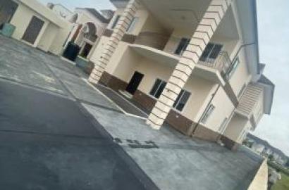 Luxury 5bedroom Detached Duplex