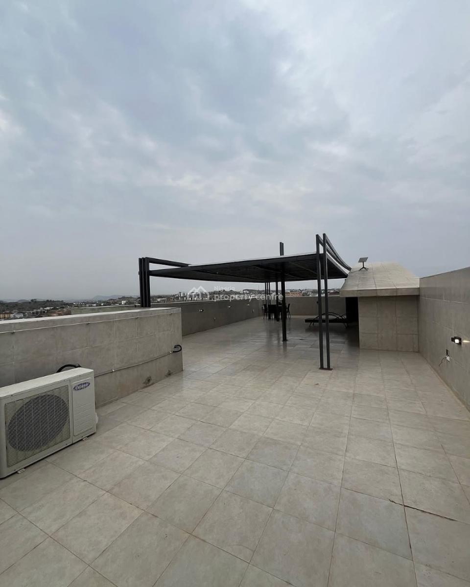 4 bedroom semi-detached duplex for sale