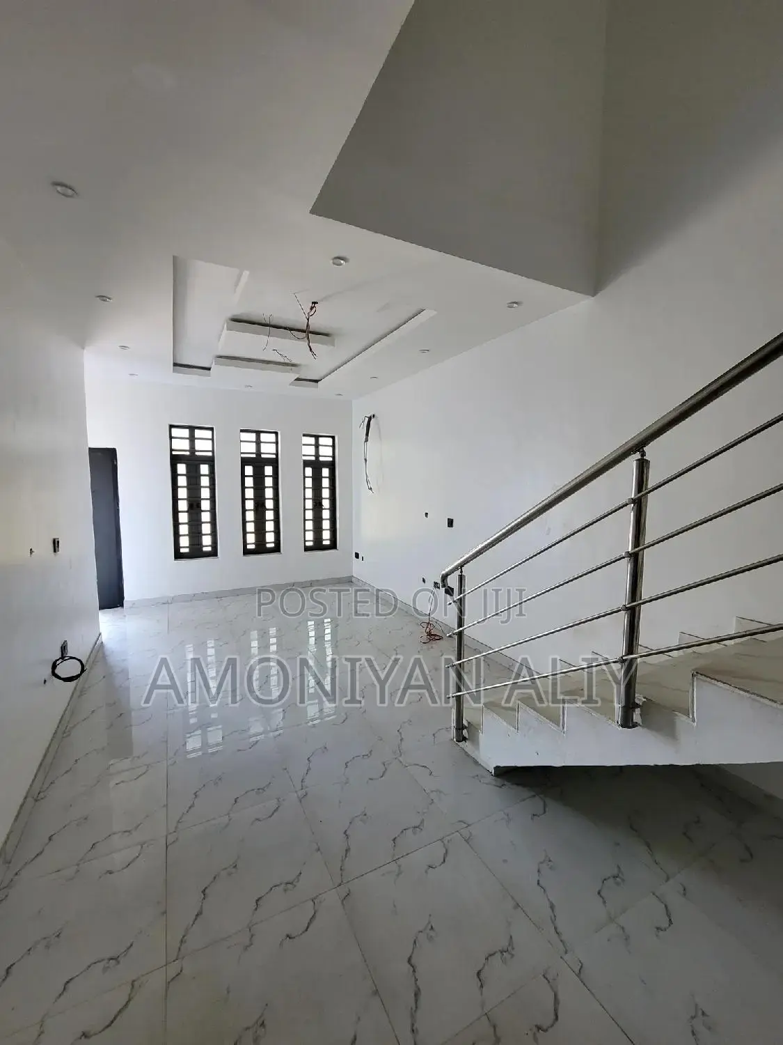 3bdrm Townhouse/Terrace in Lekki Scheme2 for Sale