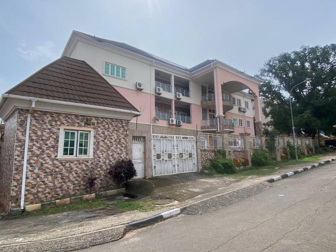 FOR SALE IN ABUJA  massive 13 bedroom mansion  can easily be converted to block of flats or used as a mini hotel or school.
