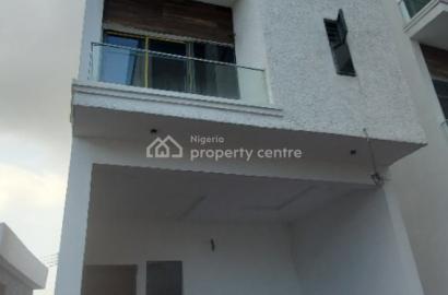 5 bedroom detached duplex for sale