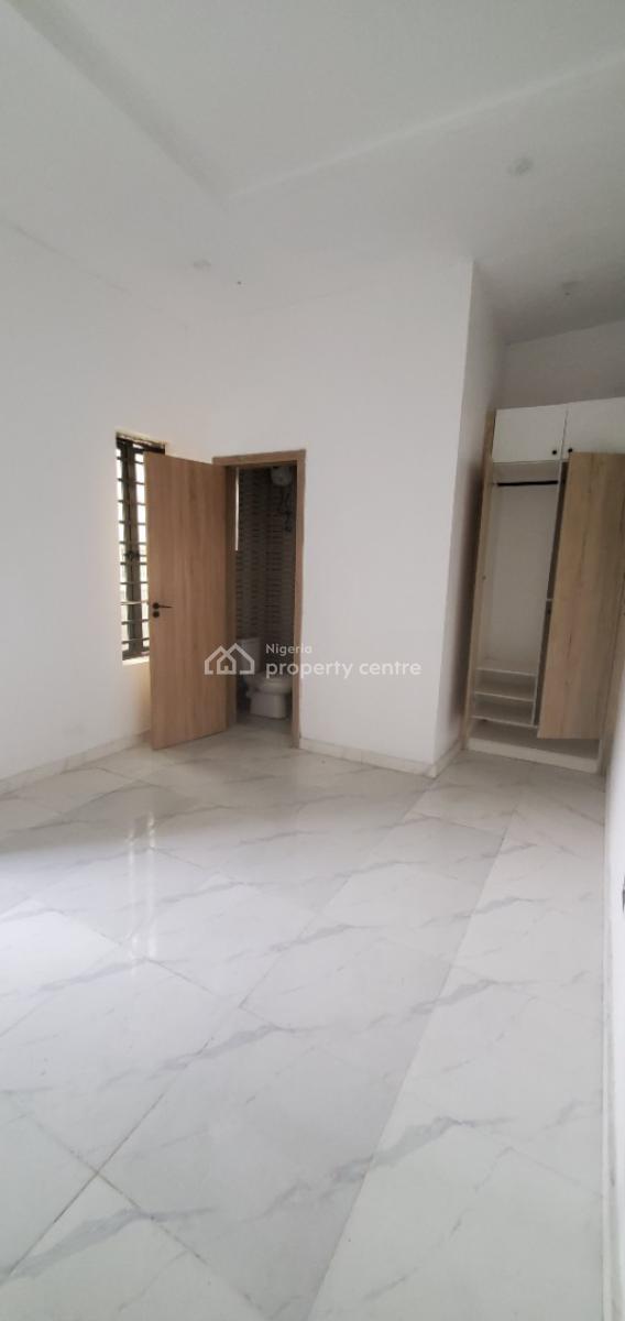 5 bedroom detached duplex for sale