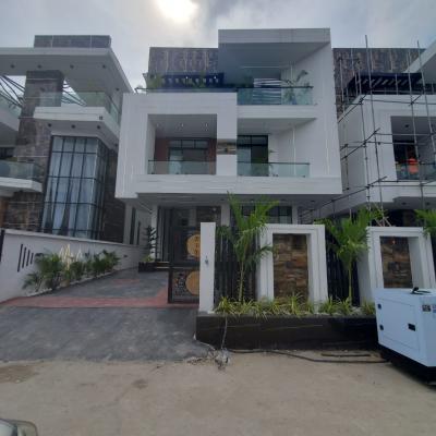 Enormous 5 Bedroom Duplex With A Pool And Bq