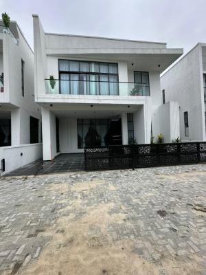 Exquisite 5 Bedroom Duplex With A Bq And A Pool