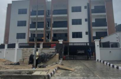 Excellent 2 Bedroom Apartment With A Gym And Pool
