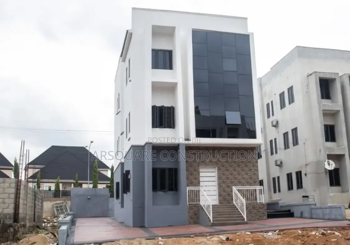 6bdrm Townhouse/Terrace in Idu for sale