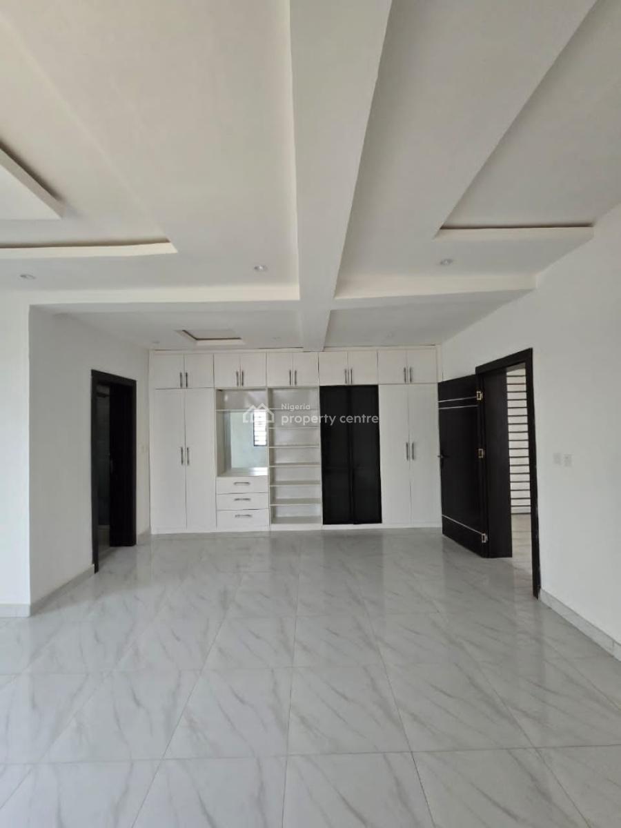 4 bedroom terraced duplex for sale